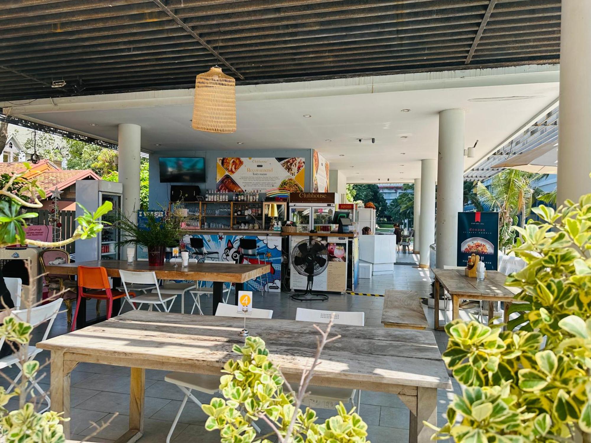 Seaview Beach Room Lumpini-Pool And Gym Face To Ocean Jomtien Beach Extérieur photo