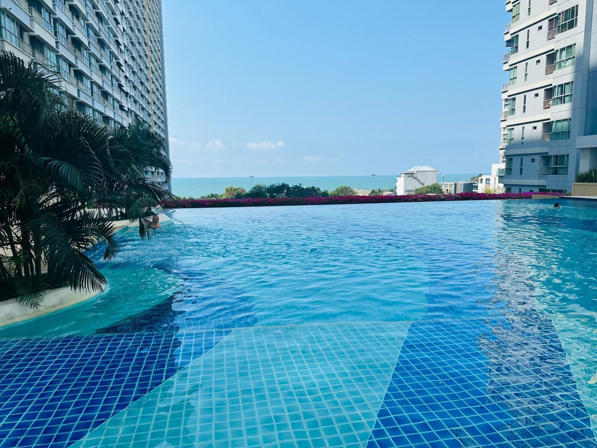 Seaview Beach Room Lumpini-Pool And Gym Face To Ocean Jomtien Beach Extérieur photo