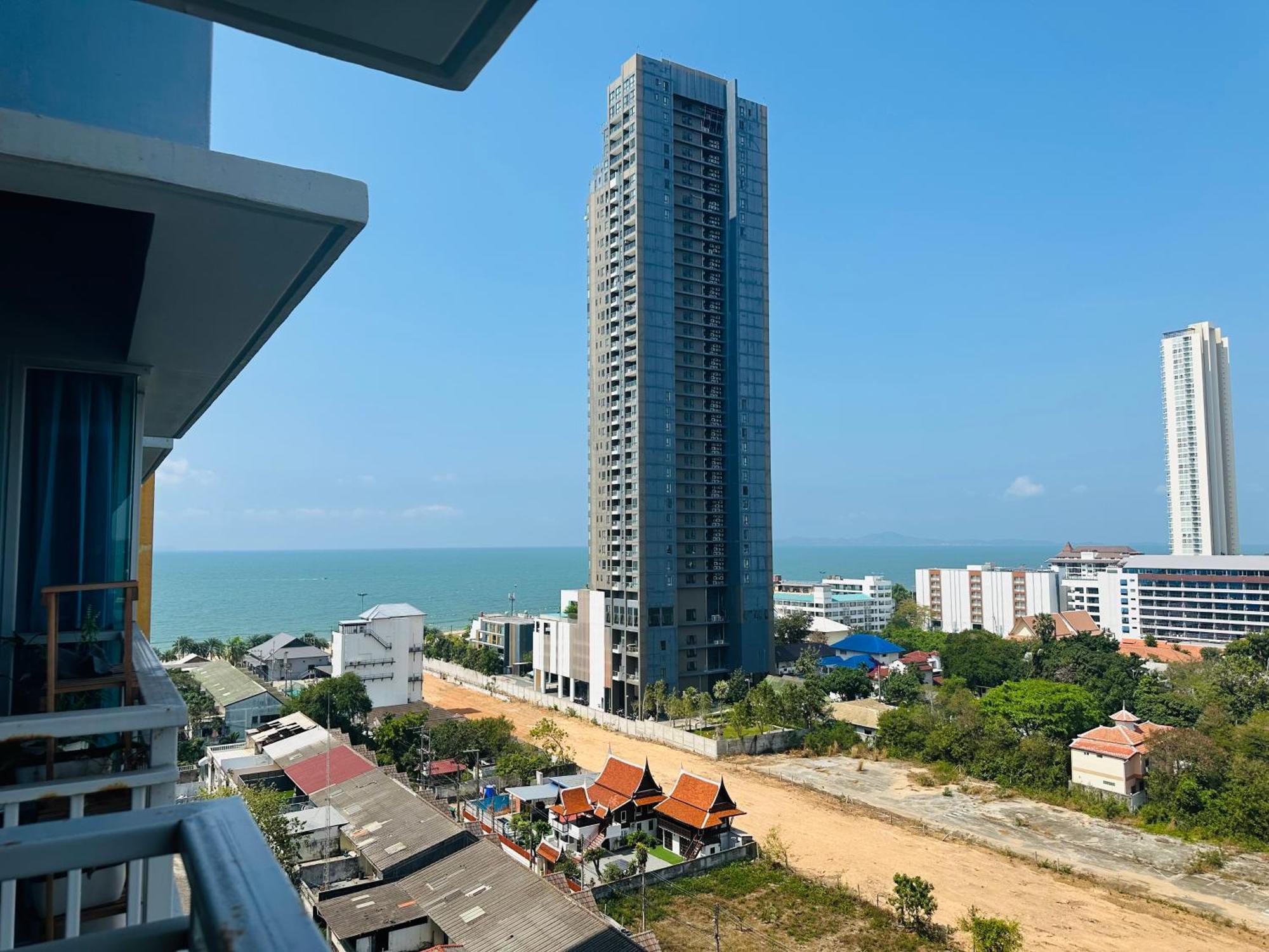 Seaview Beach Room Lumpini-Pool And Gym Face To Ocean Jomtien Beach Extérieur photo