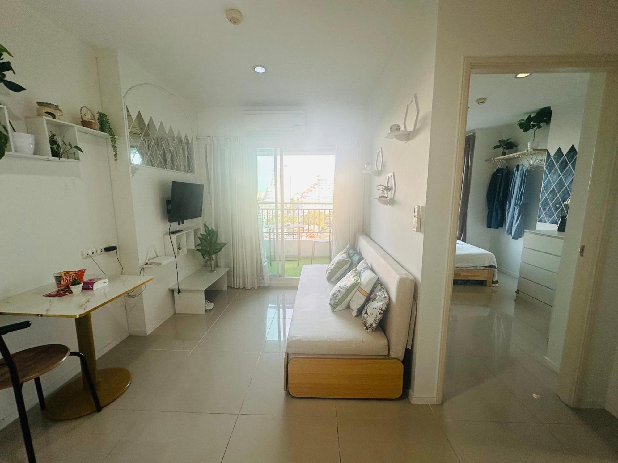 Seaview Beach Room Lumpini-Pool And Gym Face To Ocean Jomtien Beach Extérieur photo